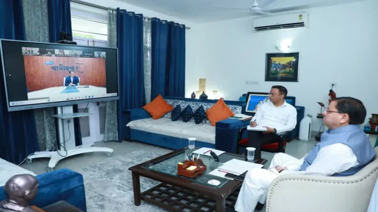अपात्र लोगों को सुविधा देने वाले कर्मियों पर होगी कार्रवाई, किया जाएगा नौकरी से बाहर – CM DHAMI MEETING