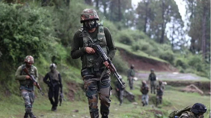 ऑपरेशन सिंदूर: भारतीय सेना की रणनीति से आतंकी ढांचे को तगड़ा झटका, 50 पाक सैनिक ढेर