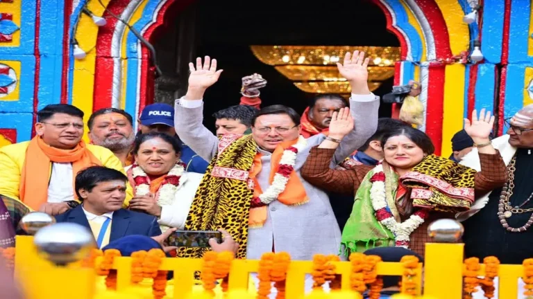 केदारनाथ से सीएम धामी ने दिया नमो मंत्र, धाम में लगाया भंडारा, श्रद्धालुओं को बांटा प्रसाद – CM PUSHKAR SINGH DHAMI