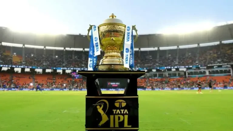 IPL 2025 में एक ही दिन में तीन खिलाड़ियों की चोट, टूर्नामेंट से बाहर — टीमों पर बड़ा असर