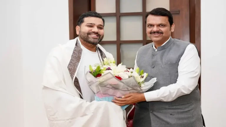 क्या रोहित शर्मा राजनीति में एंट्री लेंगे? 11 महीने में दूसरी बार पहुंचे महाराष्ट्र सीएम आवास