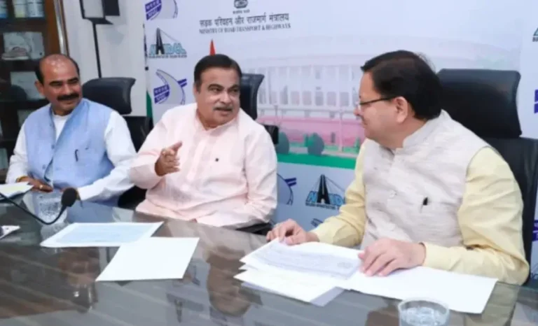 मुख्यमंत्री धामी ने नितिन गडकरी से की मुलाकात, परियोजनाओं पर त्वरित स्वीकृति का अनुरोध