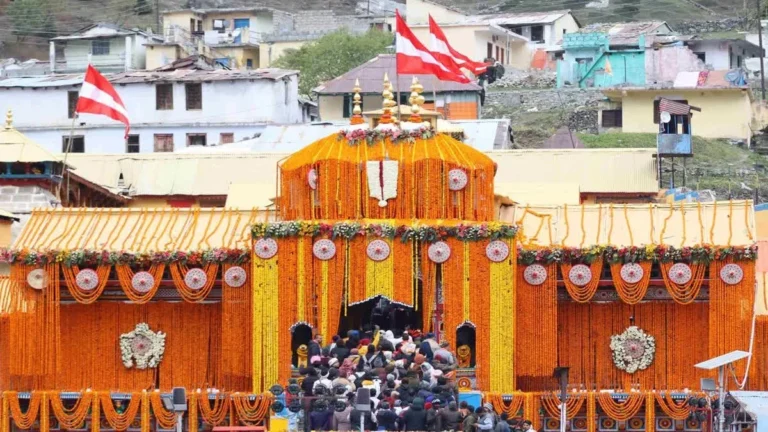बदरीनाथ धाम में फोटोग्राफी पर पूर्ण प्रतिबंध, BKTC ने 2 जुलाई की घटना के बाद लिया बड़ा फैसला– PHOTOGRAPHY PROHIBITED BADRINATH