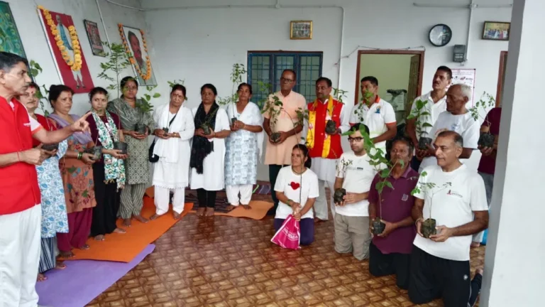 🕉️ आचार्य बालकृष्ण जन्म सप्ताह: दिव्य विहार मियांवाला में औषधीय वृक्षारोपण कार्यक्रम संपन्न !