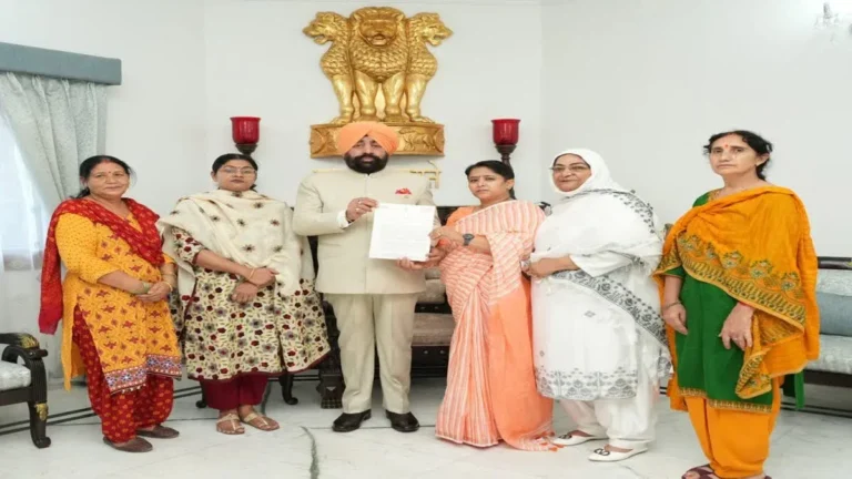 उत्तराखंड: महिला अपराधों में वृद्धि पर कांग्रेस का राज्य सरकार पर हमला, राज्यपाल को सौंपा ज्ञापन – JYOTI RAUTELA MET GOVERNOR