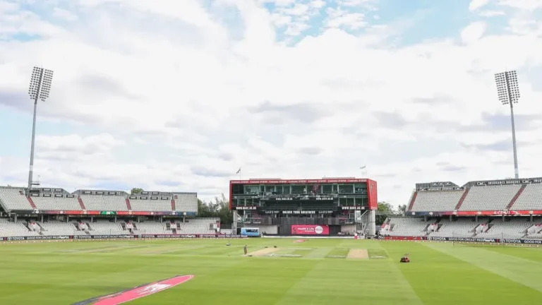 IND vs ENG 4th Test: ओल्ड ट्रैफर्ड में बारिश बनेगी विलेन? जानिए पिच और मौसम का हाल
