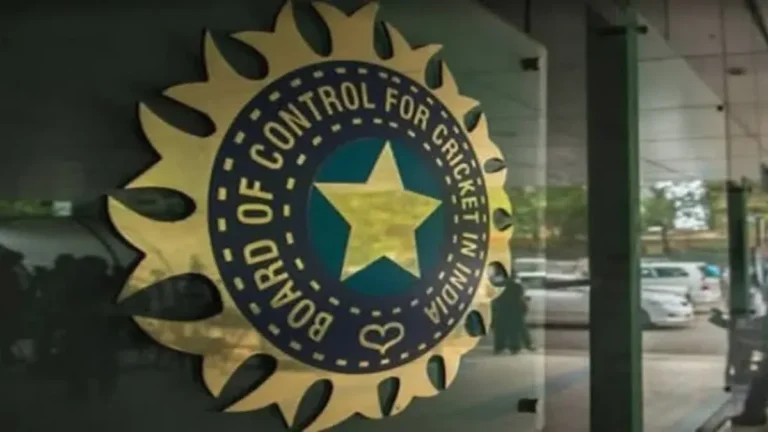 एशिया कप से पहले BCCI को बड़ा झटका, Dream11 से टूटा करोड़ों का करार – जानें कौन बनेगा नया जर्सी स्पॉन्सर?