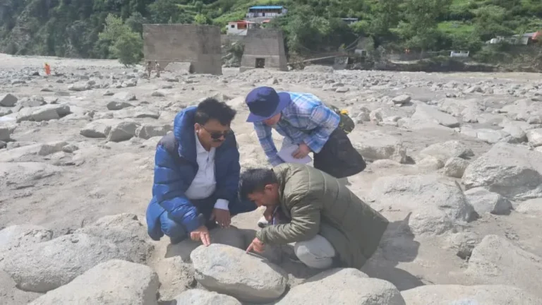 यहाँ आपकी खबर को संक्षिप्त, साफ़ और पढ़ने में आसान रूप में दोबारा तैयार किया गया है—
