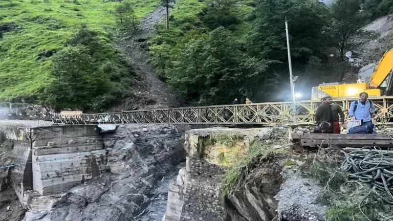उत्तरकाशी धराली आपदा: गंगनानी में बीआरओ ने बनाया वैली ब्रिज, पैदल आवागमन शुरू