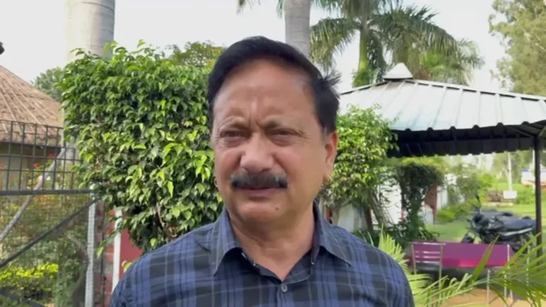 UKSSSC पेपर लीक विवाद: कांग्रेस का सरकार पर हमला, मसूरी में पुतला दहन