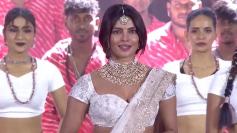 रामोजी फिल्म सिटी में चमकी ‘देसी गर्ल’ प्रियंका चोपड़ा, कहा—“फिल्म खत्म होते-होते तेलुगु बोलना आ जाएगा”