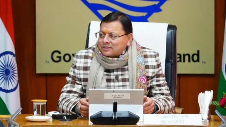 शिविरों तक न पहुंच पाने वाले लाभार्थियों के घर जाएंगे अधिकारी, सीएम धामी ने दिए सख्त निर्देश