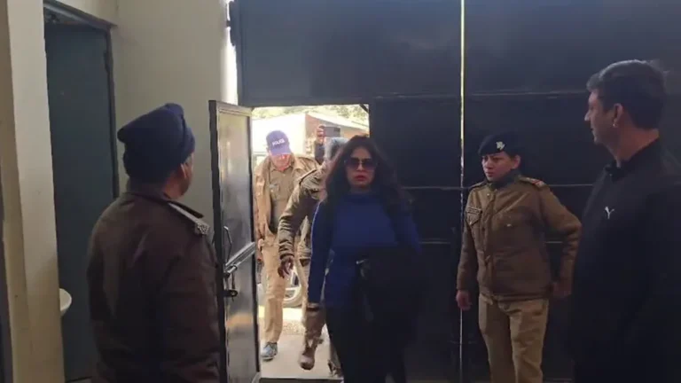 अंकिता भंडारी हत्याकांड: हरिद्वार में उर्मिला सनावर से एसआईटी ने की 6 घंटे पूछताछ, कल कोर्ट में जमा करेंगी मोबाइल