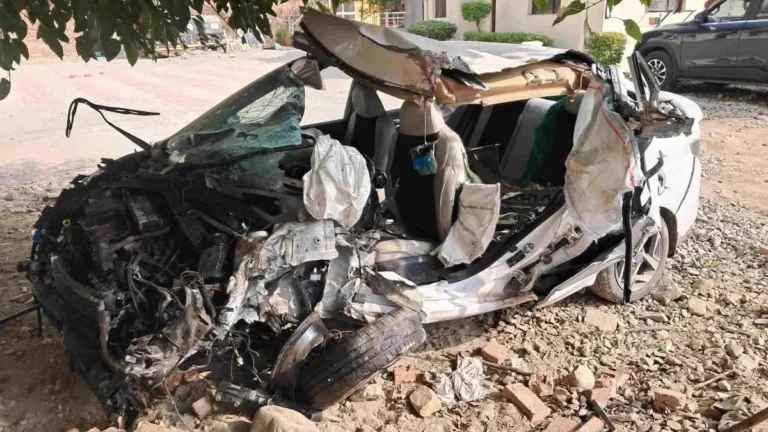 उत्तराखंड में भीषण सड़क हादसा, कार-पिकअप की आमने-सामने टक्कर, एक युवक की मौत