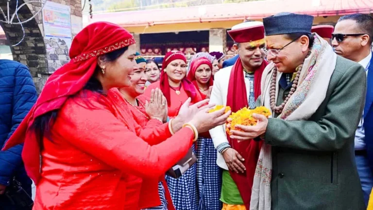 उत्तरकाशी में ‘बाड़ाहाट कु थौलू’ का शुभारंभ, विंटर टूरिज्म कॉन्क्लेव से शीतकालीन पर्यटन को मिलेगी नई गति