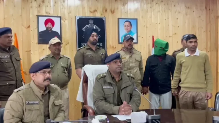 नैनीताल में 32 लाख की स्मैक के साथ तस्कर गिरफ्तार, अवैध संपत्ति की होगी कुर्की