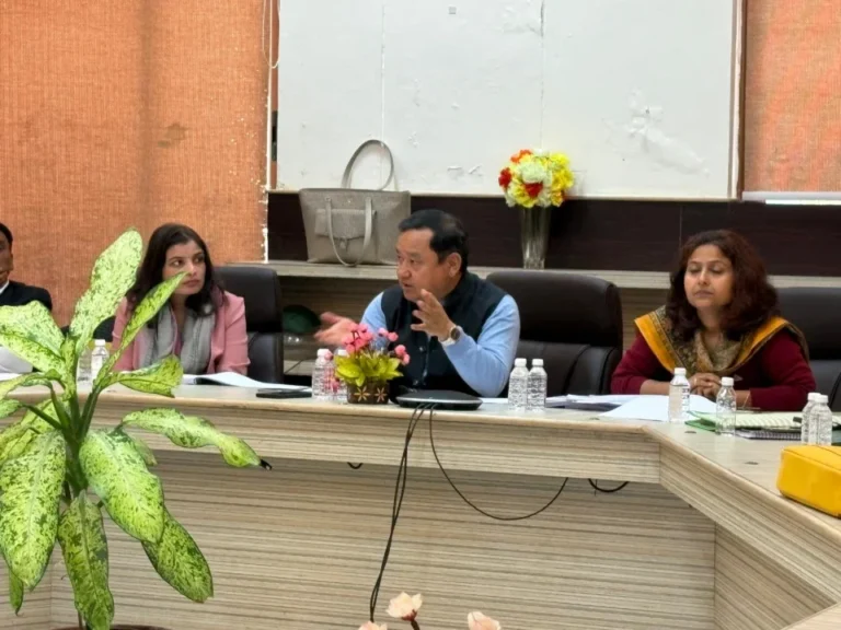 प्रत्येक जनपद पलायन रोकने तथा स्वरोजगार को बढावा देने हेतु वृहद रणनीति तैयार करें- गर्ब्याल