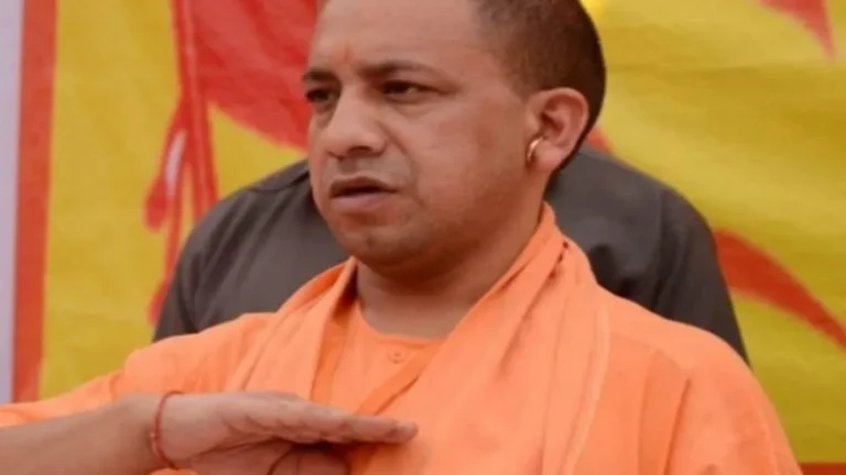 लखनऊ में RSS पदाधिकारियों संग सीएम योगी की अहम बैठक, 2027 चुनाव रणनीति पर मंथन