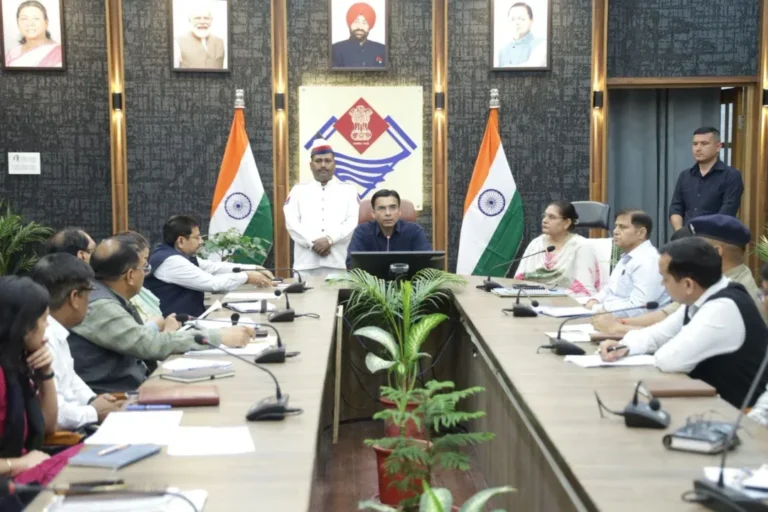 जन सुरक्षा पर फोकसः जिलाधिकारी की अध्यक्षता में समिति ने प्रस्ताव किए अनुमोदित