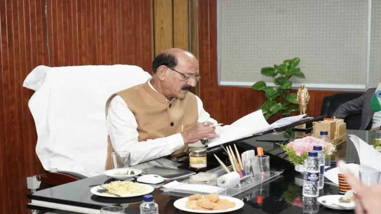 देहरादून | धामी कैबिनेट में बड़ा फेरबदल: धन सिंह रावत से स्वास्थ्य विभाग वापस, सुबोध उनियाल बने नए स्वास्थ्य मंत्री