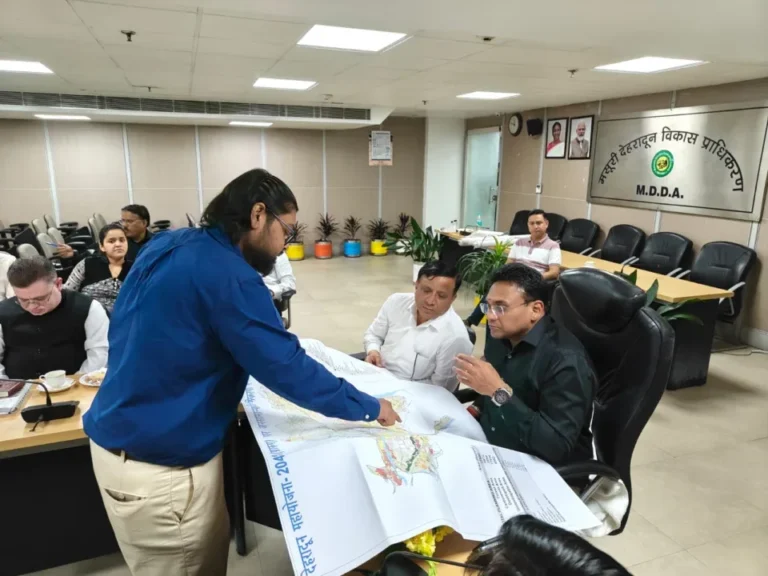 सचिव आवास डॉ. आर. राजेश कुमार की अध्यक्षता में मास्टर प्लान को अंतिम रूप देने की रणनीति तय