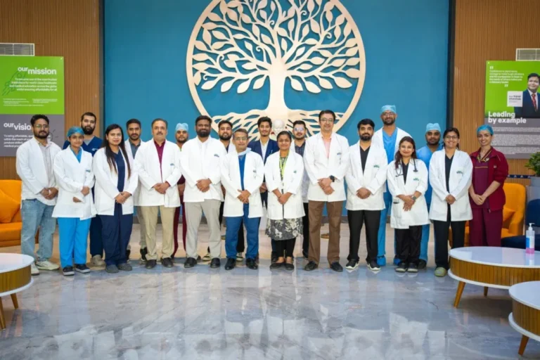 ब्रेन में पेसमेकर लगाकर पार्किंसंस का सफल इलाज, ग्राफिक एरा अस्पताल के डॉक्टरों ने रचा नया इतिहास