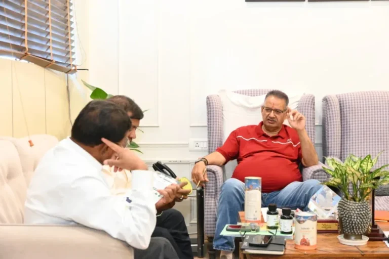 कृषि मंत्री गणेश जोशी ने की विभागीय समीक्षा नवाचार आधारित कार्यों को बढ़ावा देने तथा नई फसलों को प्रोत्साहन देने पर दिया जोर