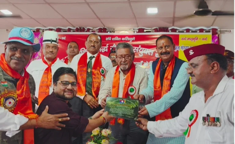 देहरादून- वैज्ञानिक उपलब्धि के लिए डॉ. संजीत सिंह कैंतुरा सम्मानित, सैनिक संगठन ने मनाया 33वां स्थापना दिवस